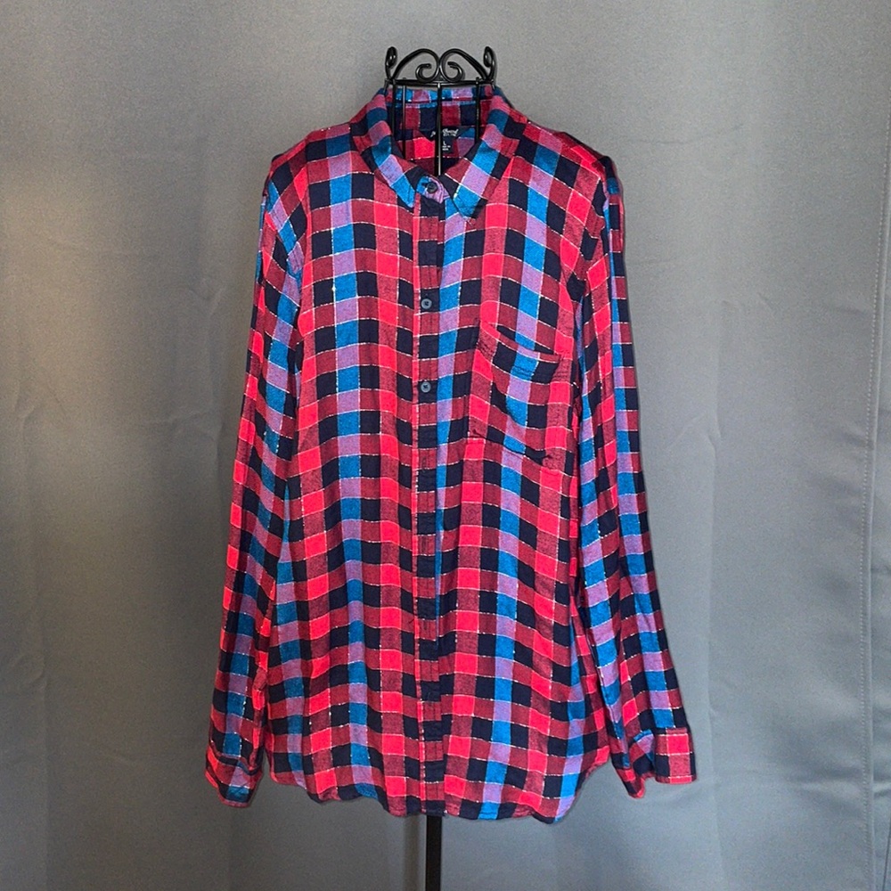 NWOT.  Women’s button down checkered shirt, size large